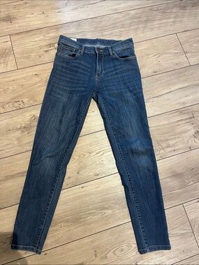 Classic Dish Women's Skinny Jeans in Dark Blue size 28